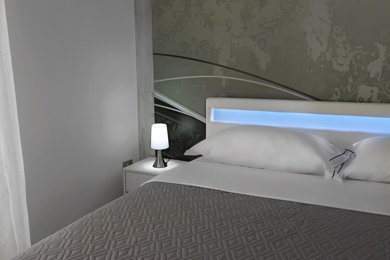 Enjoy Vida Bed & Breakfast Casola di Napoli Exterior photo